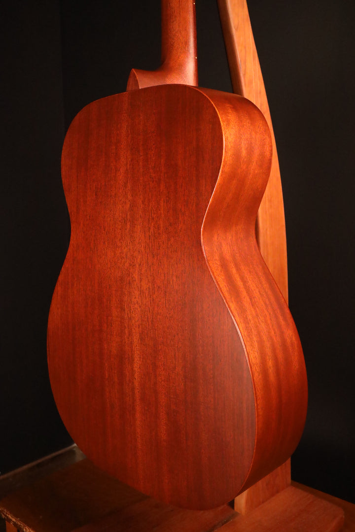 Martin 00-15M - All Mahogany (2012)