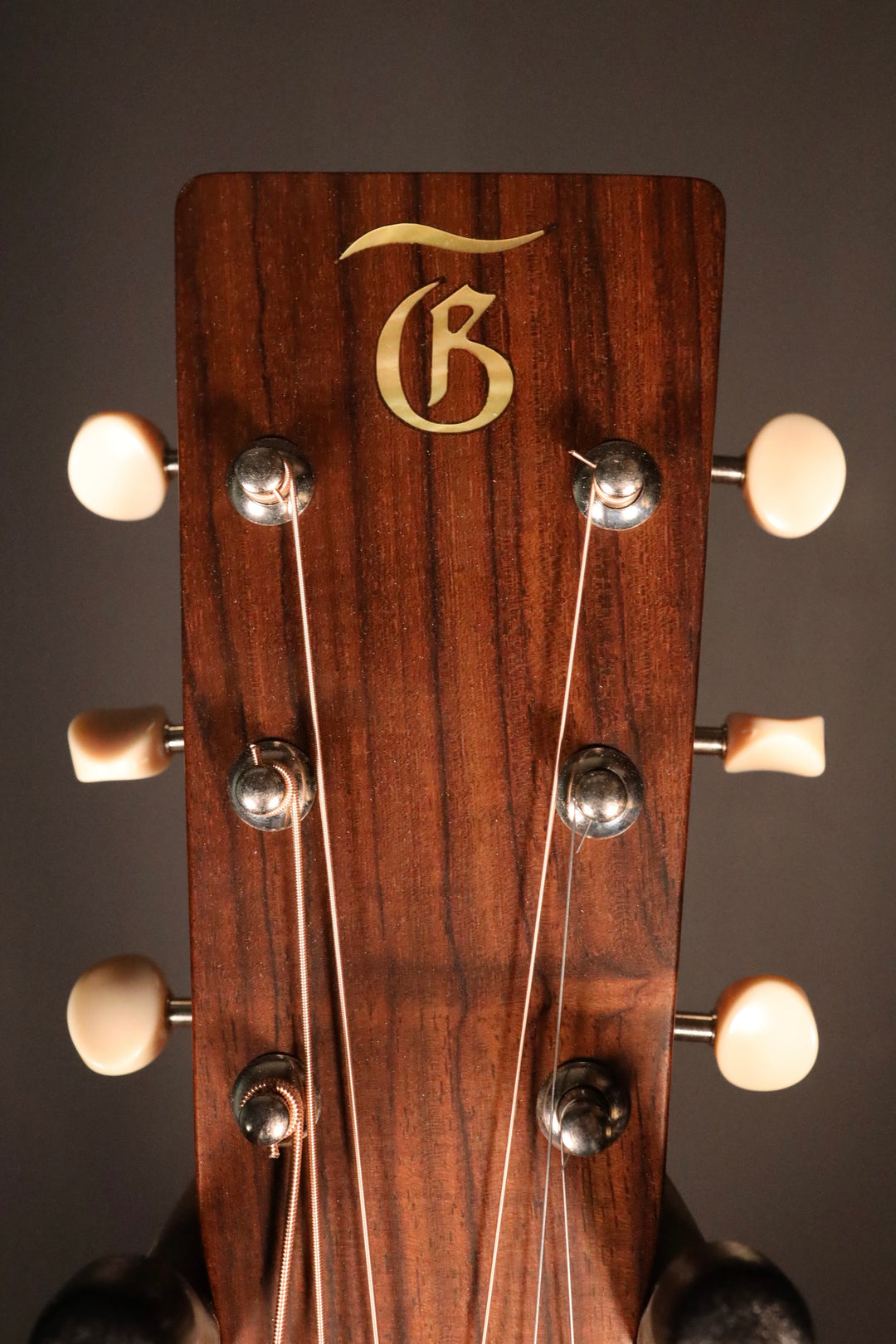 Gallagher Bluegrass Belle Grand Auditorium - Torrefied Adirondack Spruce/Mahogany (NEW)