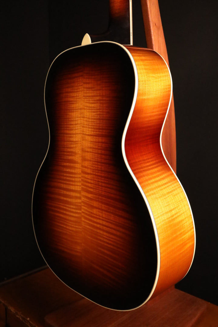 Huss and Dalton Crossroads L-13 Deluxe - Sitka Spruce/Maple (NEW)