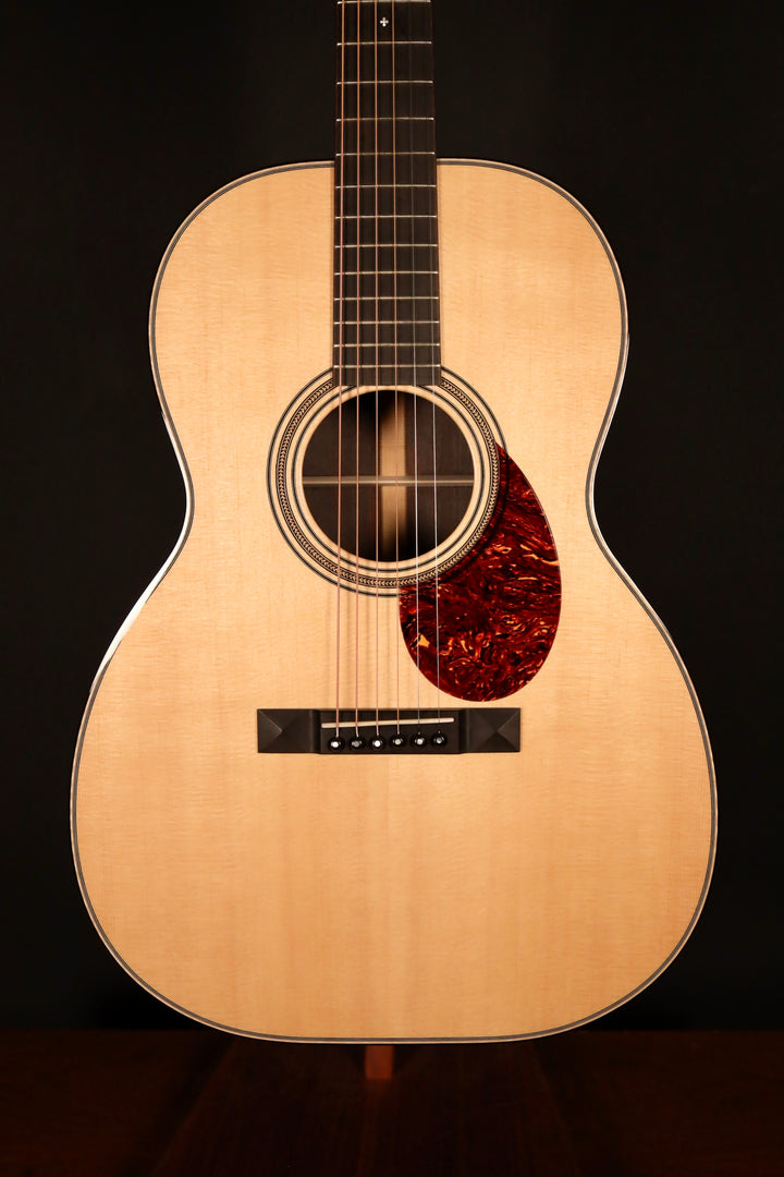 Huss and Dalton 000-SP - Sitka Spruce/Indian Rosewood (NEW)