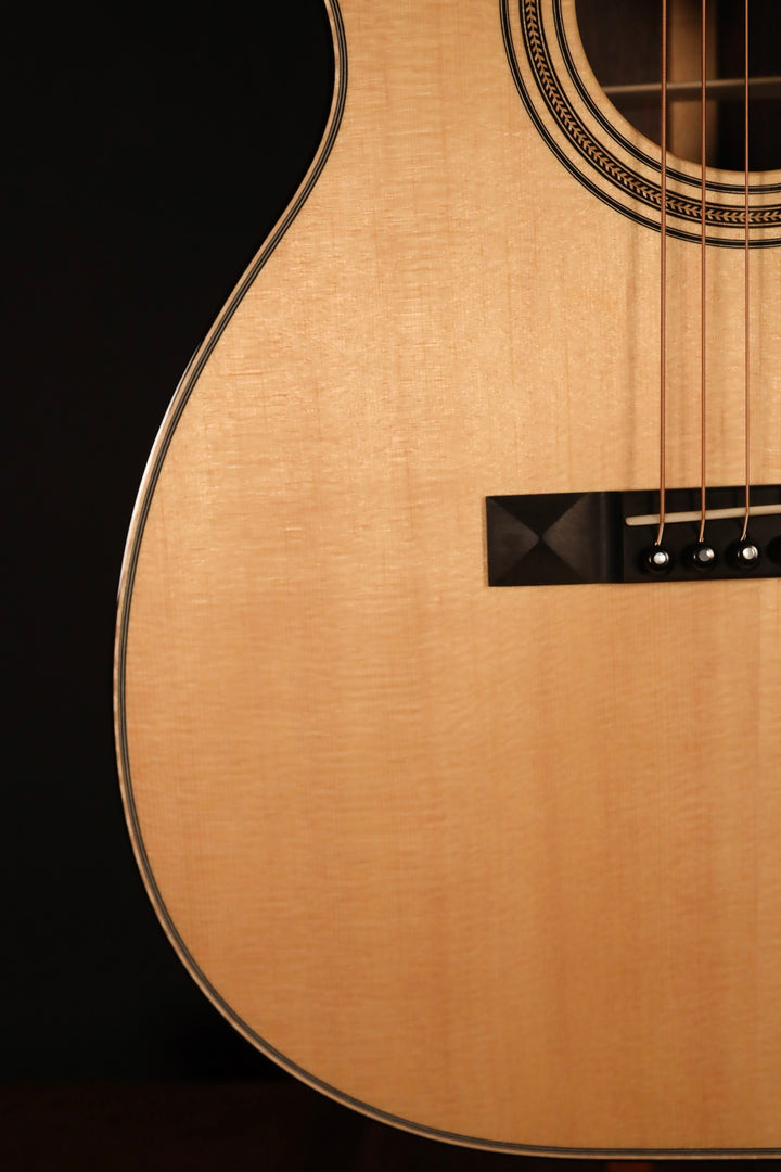 Huss and Dalton 000-SP - Sitka Spruce/Indian Rosewood (NEW)