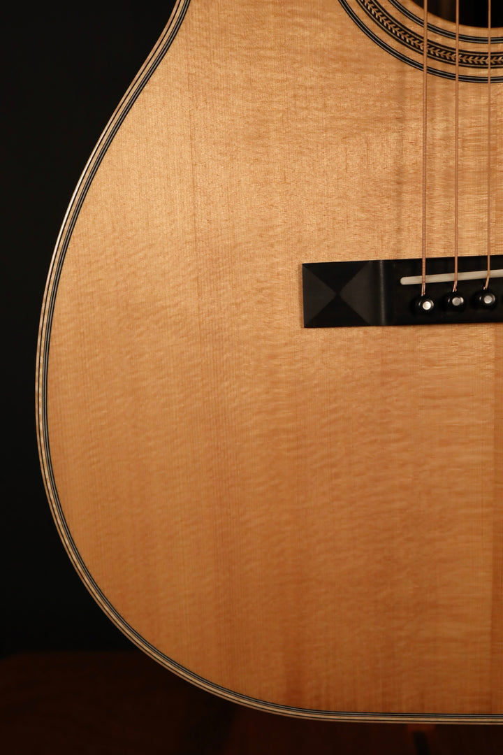 Huss and Dalton Custom 000-SP - Lipton Vintage Sitka Spruce/Cocobolo (NEW)