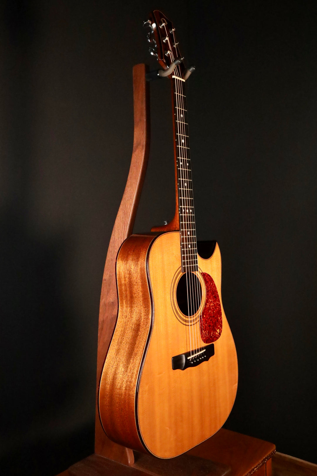 Olson Dreadnought - Sitka Spruce/Honduran Mahogany (1989)