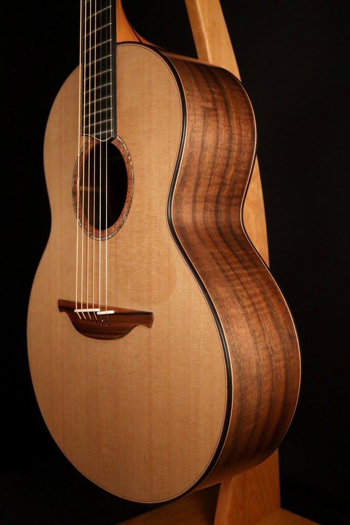 Lowden S-50 - Red Cedar/Walnut (NEW)