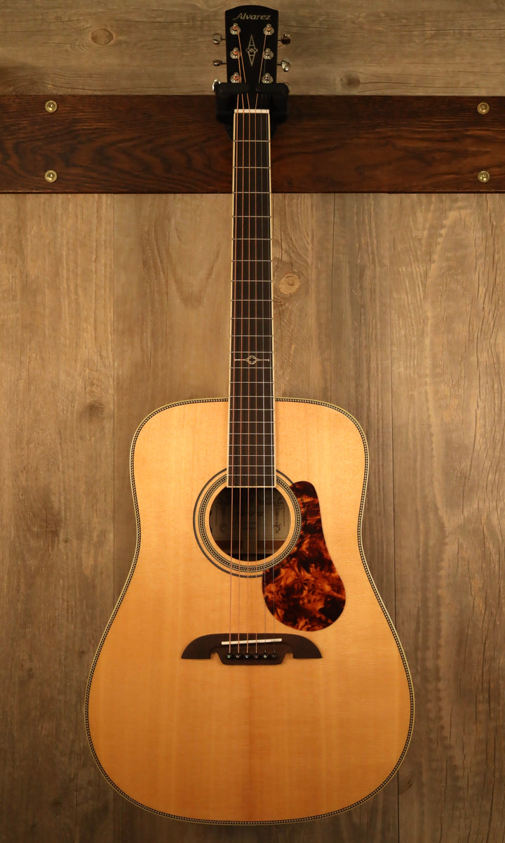 Alvarez MD60EBG Masterworks Bluegrass Dreadnought Acoustic Electric (New)