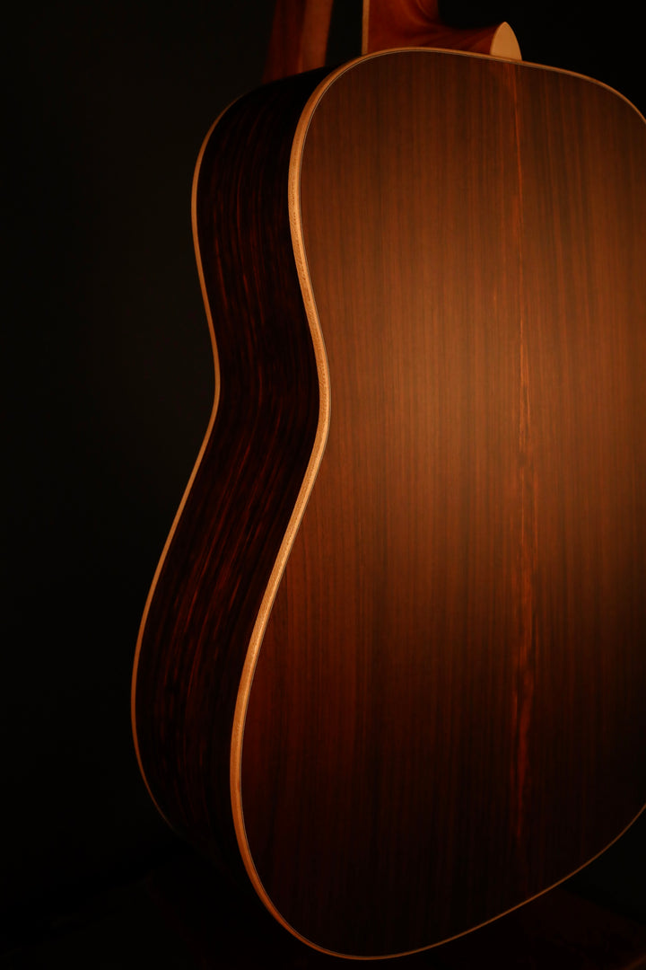 Larrivee D40 R - Sitka Spruce/East Indian Rosewood (New)