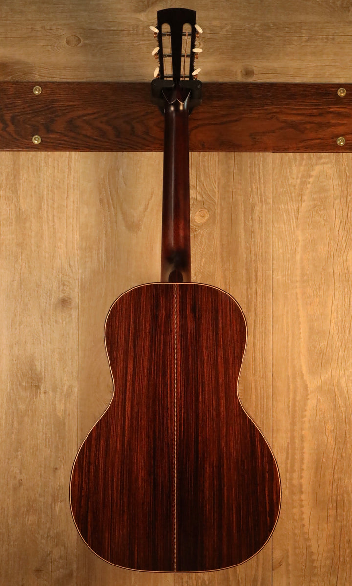 Huss and Dalton 00-SP - Engelmann Spruce and East Indian Rosewood (New)