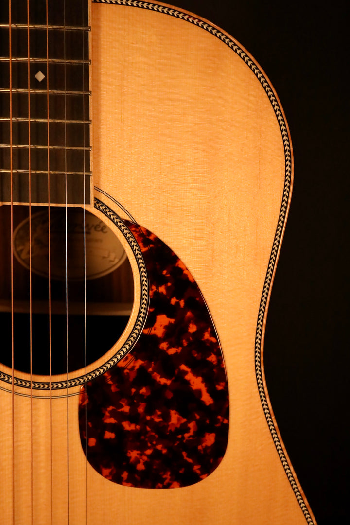 Larrivee SD60 RW - Sitka Spruce/East Indian Rosewood (NEW)