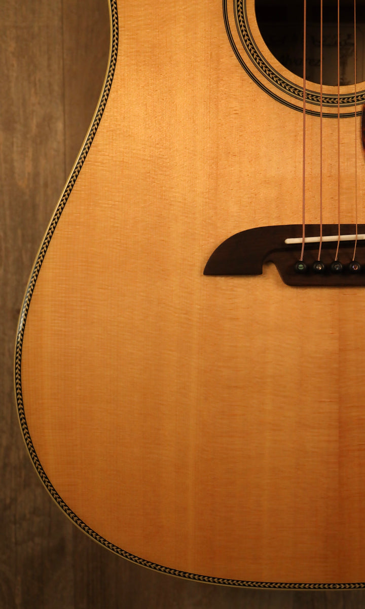 Alvarez MD60EBG Masterworks Bluegrass Dreadnought Acoustic Electric (New)