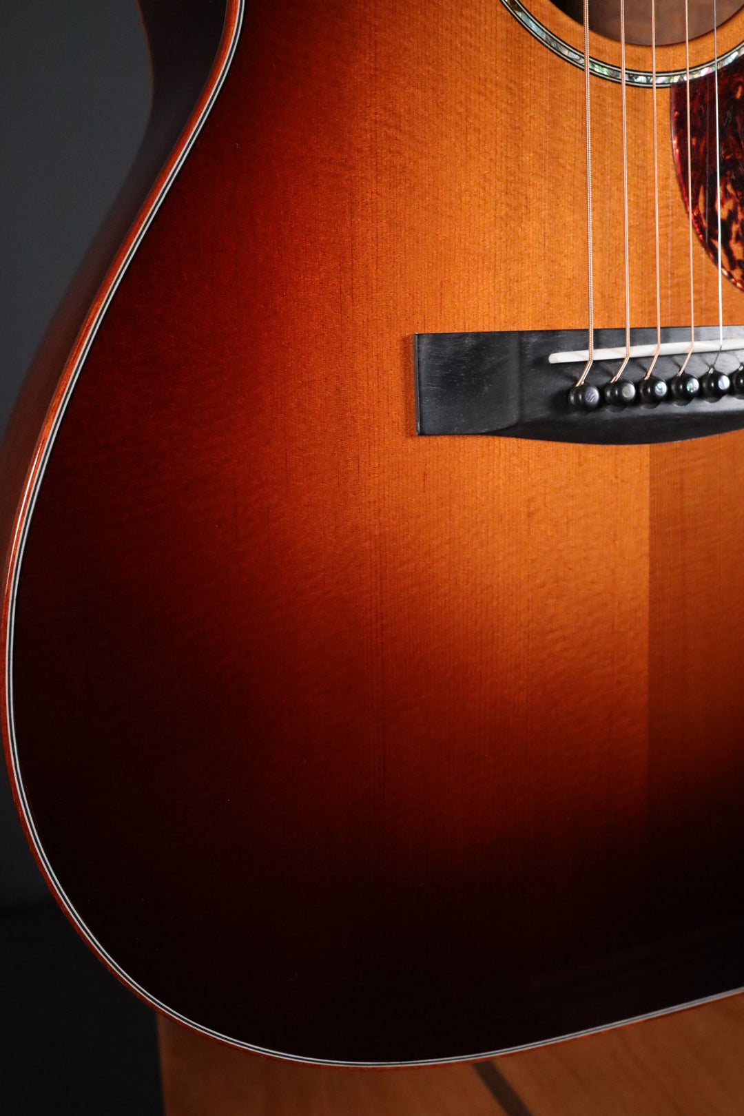 Huss and Dalton CM Custom Non-Cutaway - Thermo-cured Sitka Spruce/Leopardwood (NEW)