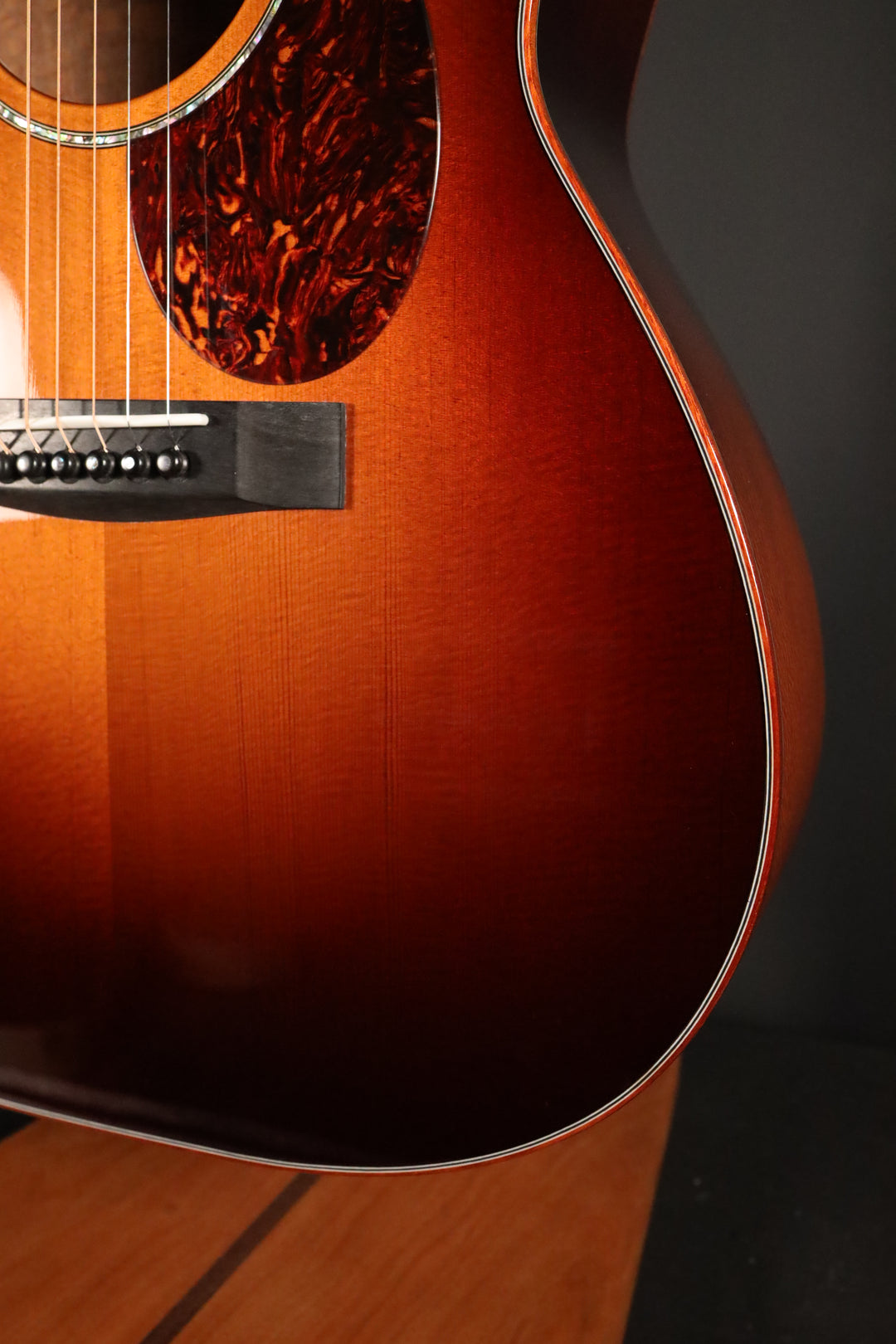 Huss and Dalton CM Custom Non-Cutaway - Thermo-cured Sitka Spruce/Leopardwood (NEW)