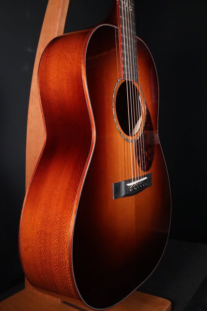 Huss and Dalton CM Custom Non-Cutaway - Thermo-cured Sitka Spruce/Leopardwood (NEW)