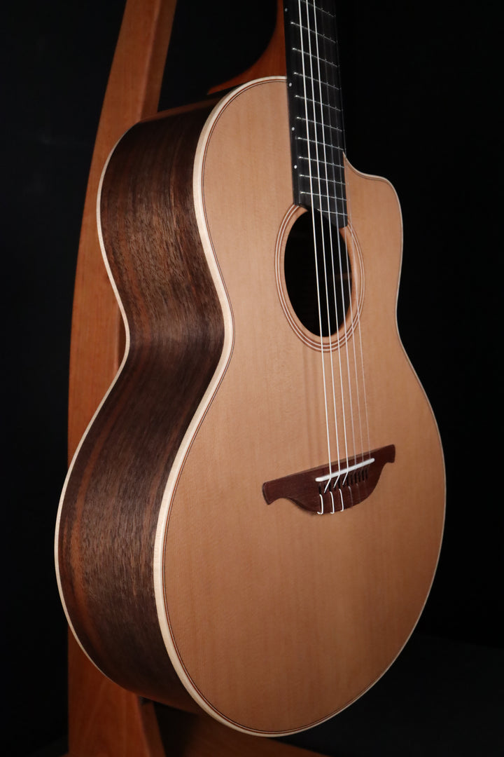 Lowden S-23J Jazz Series - Cedar/Walnut