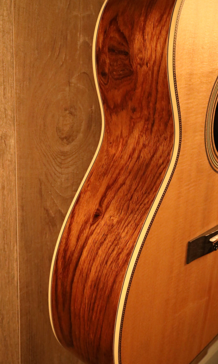 Huss and Dalton TOM-R Custom - "Old" Sitka Spruce/Honduran Rosewood (New)