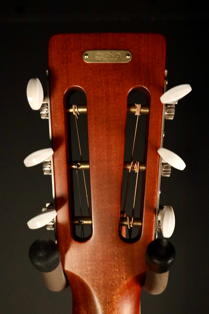 National El Trovador Cutaway (NEW)