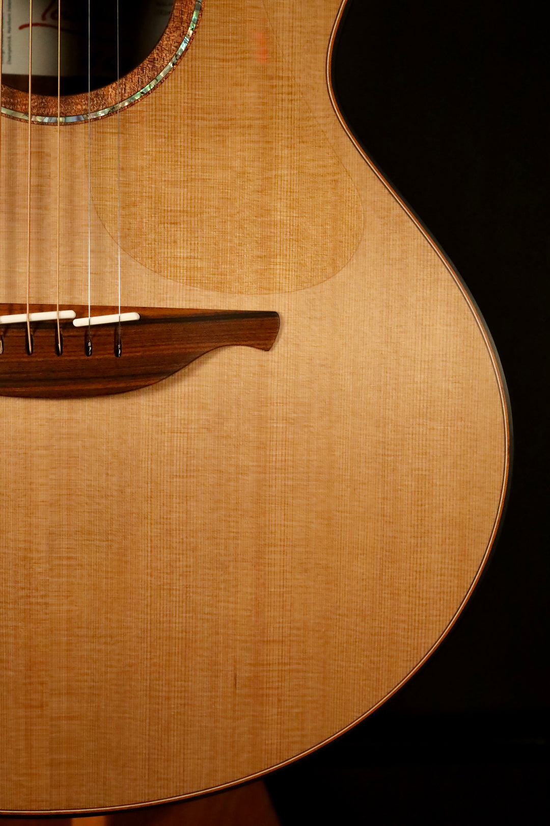 Lowden S-50 - Red Cedar/Walnut (NEW)