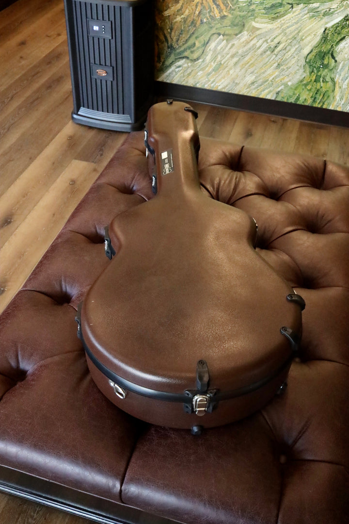 Calton Case - J-45 style, Brown Exterior/Pink Interior