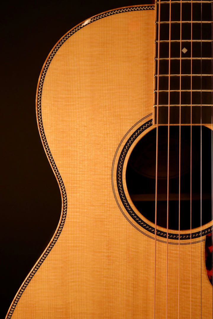 Larrivee 000-60 RW - Sitka Spruce/East Indian Rosewood (New)
