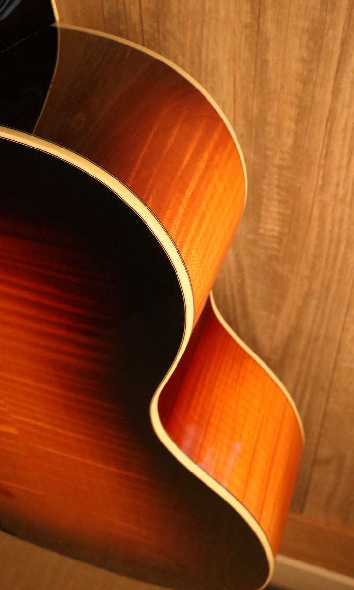 Huss and Dalton Crossroads Deluxe - Sitka Spruce/Curly Maple (NEW)