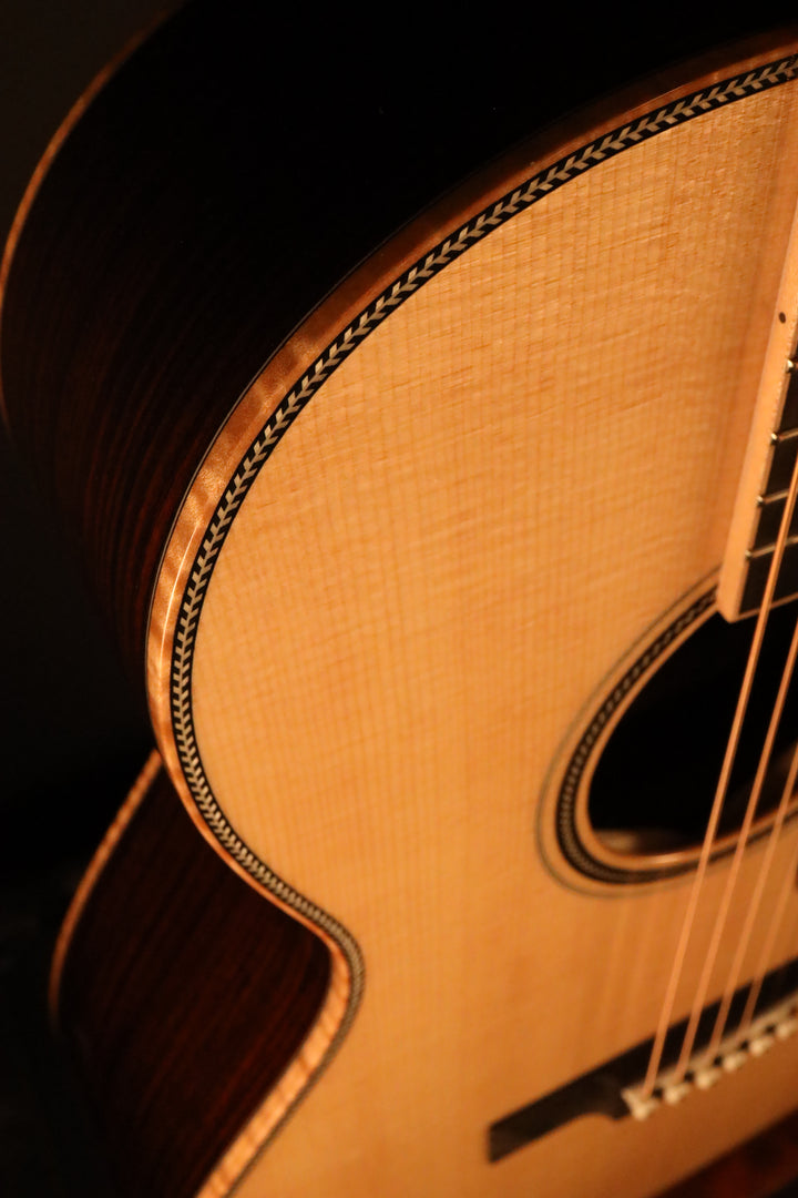 Larrivee 000-60 RW - Sitka Spruce/East Indian Rosewood (New)