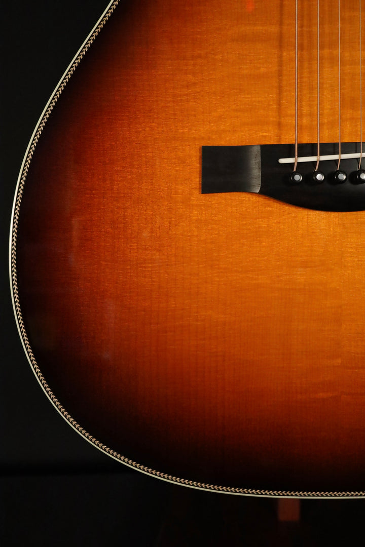Santa Cruz 000 Custom -Adirondack Spruce/Koa (NEW)