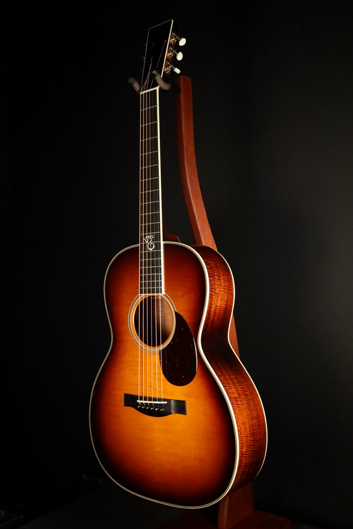 Santa Cruz 000 Custom -Adirondack Spruce/Koa (NEW)