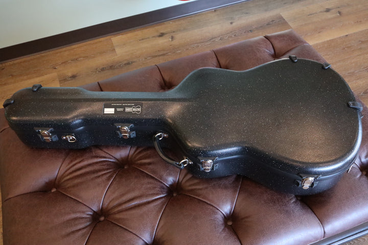 Calton Case - 000-28 12 fret Granite Black/Blue Interior