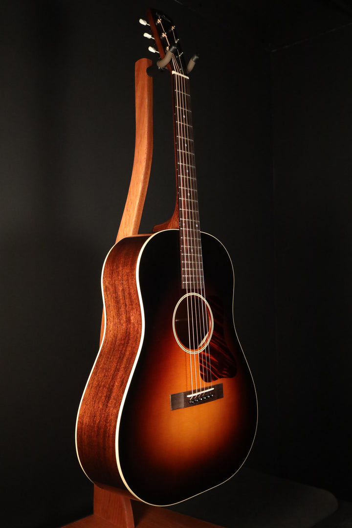 Huss and Dalton DS-12 Crossroads - Sitka Spruce/Mahogany (NEW)