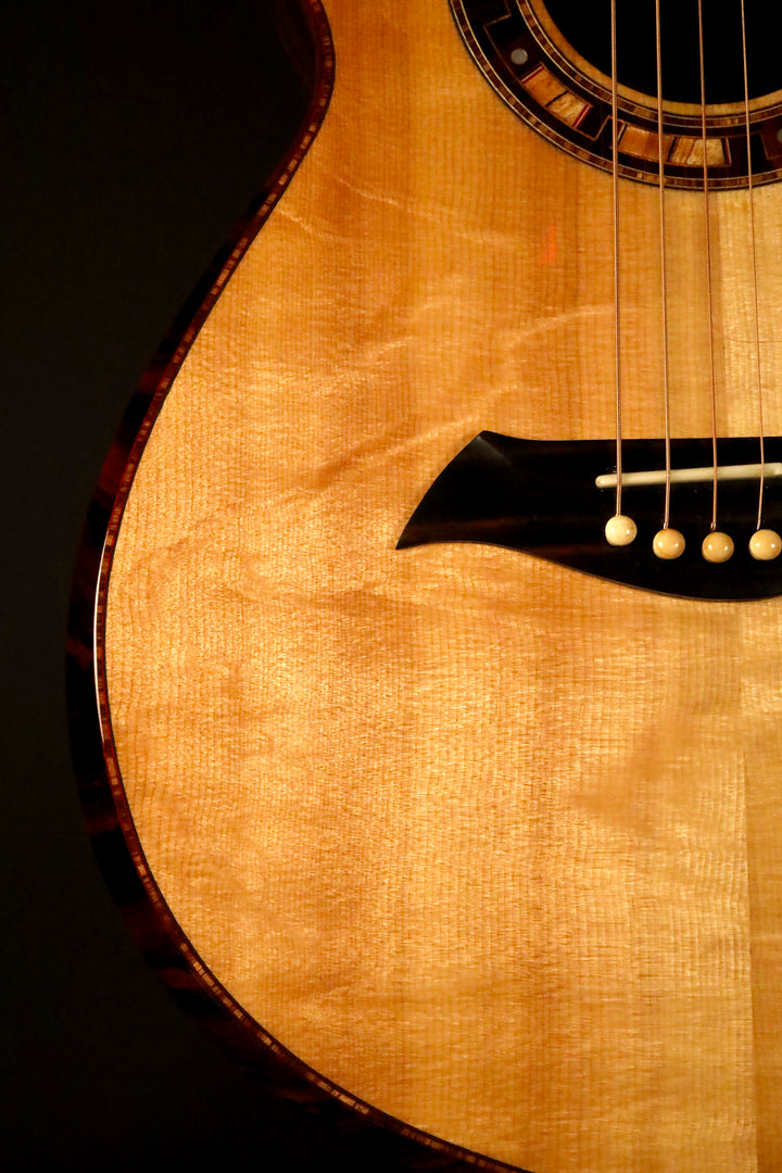 Edwinson Zephyr 00 - Brazilian Rosewood/Bearclaw Sitka Spruce (2019)