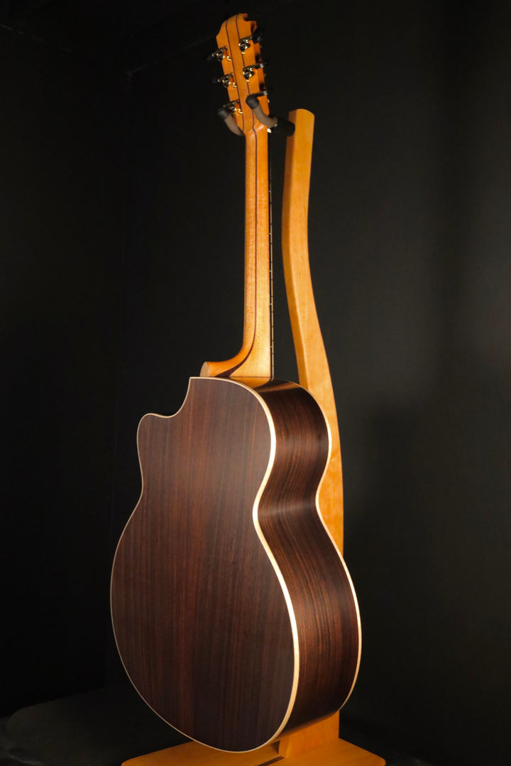 Lowden O-32C - Sitka Spruce/East Indian Rosewood (NEW)
