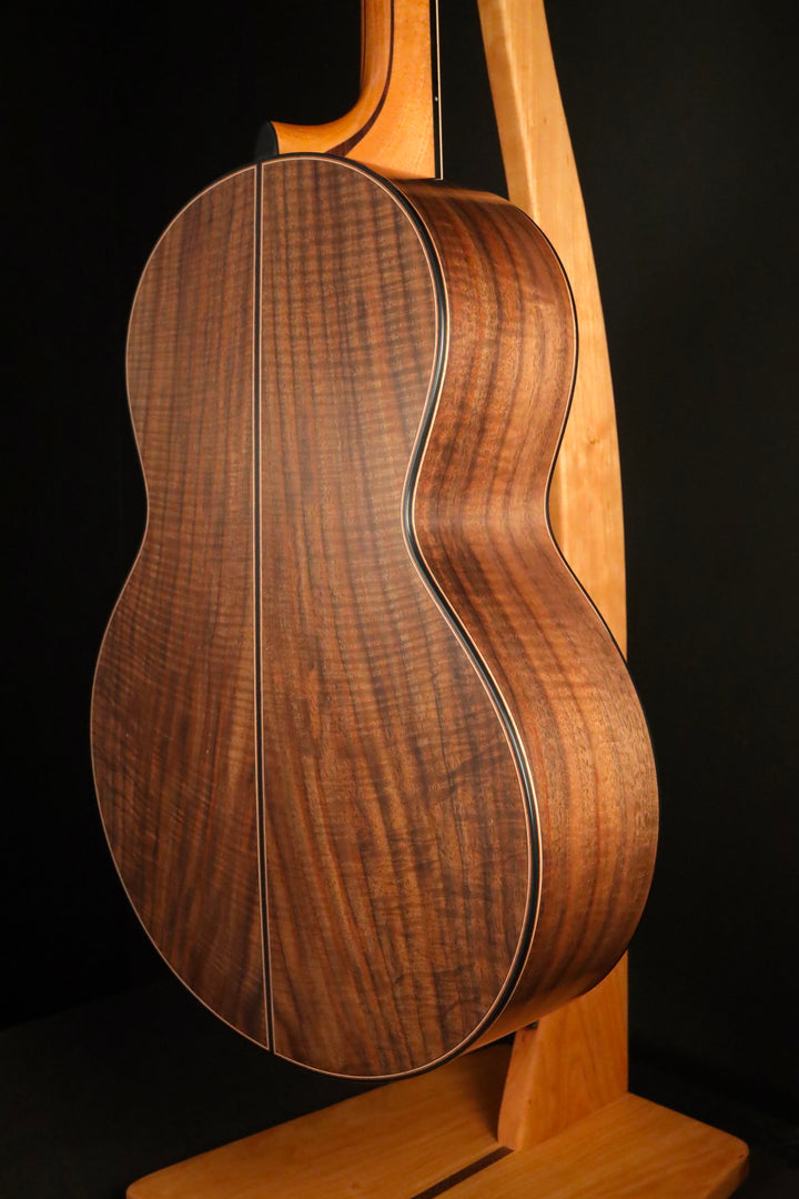 Lowden S-50 - Red Cedar/Walnut (NEW)