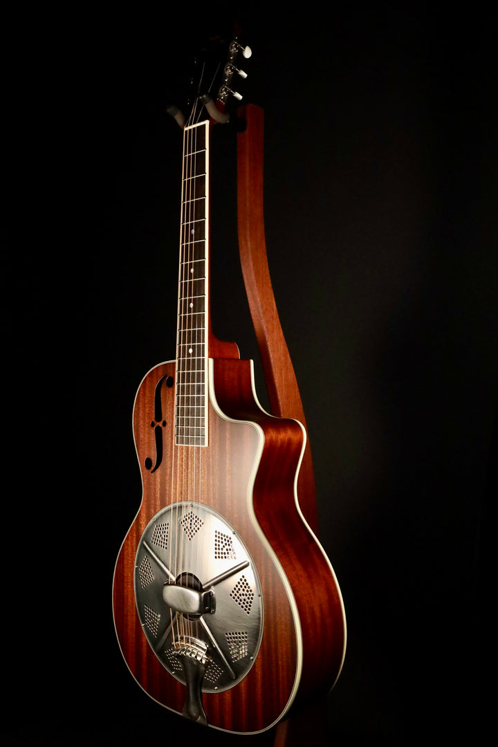 National El Trovador Cutaway (NEW)