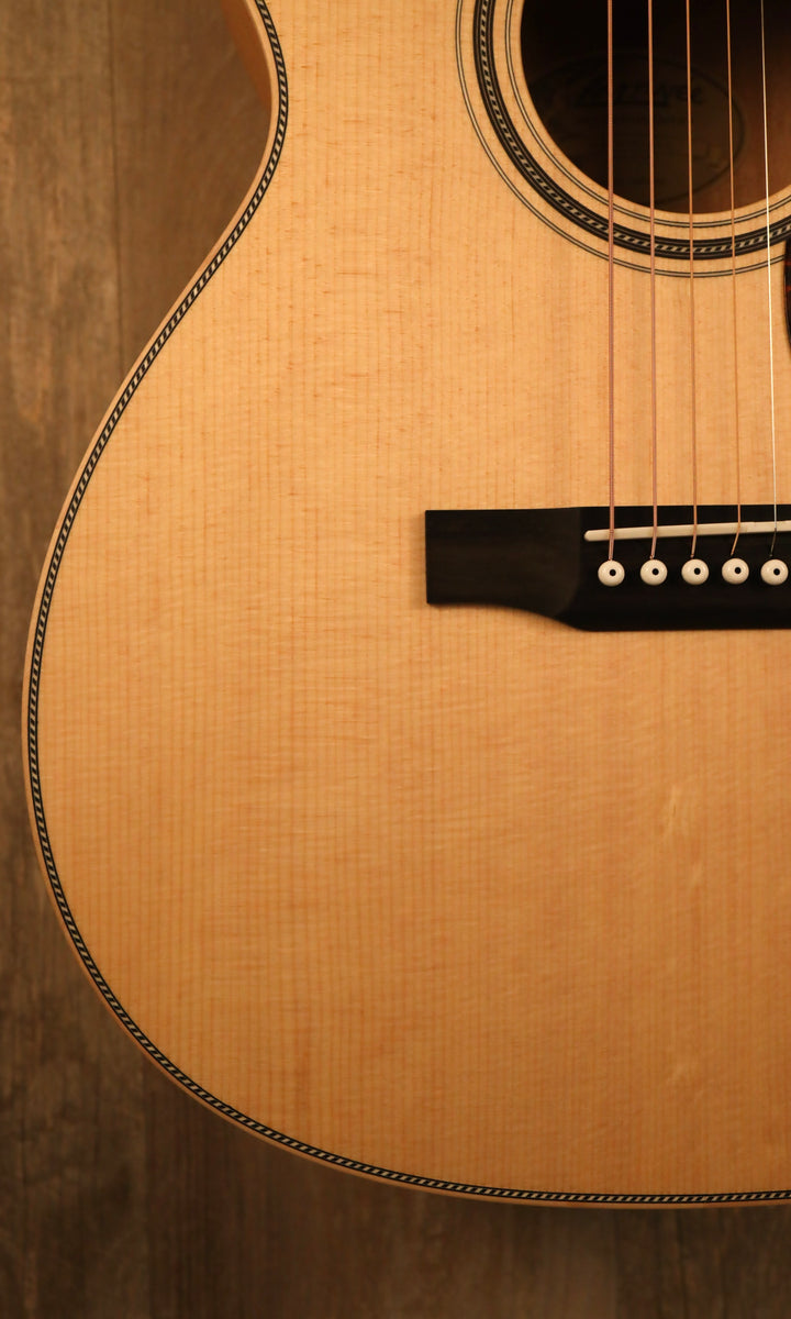 Larrivee OM-40 Sitka/Mahogany (New) - ON HOLD