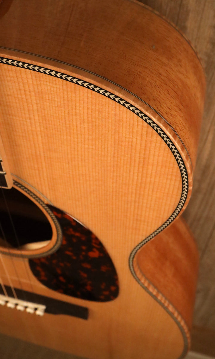 Larrivee OM-50 Sitka/Mahogany (New)