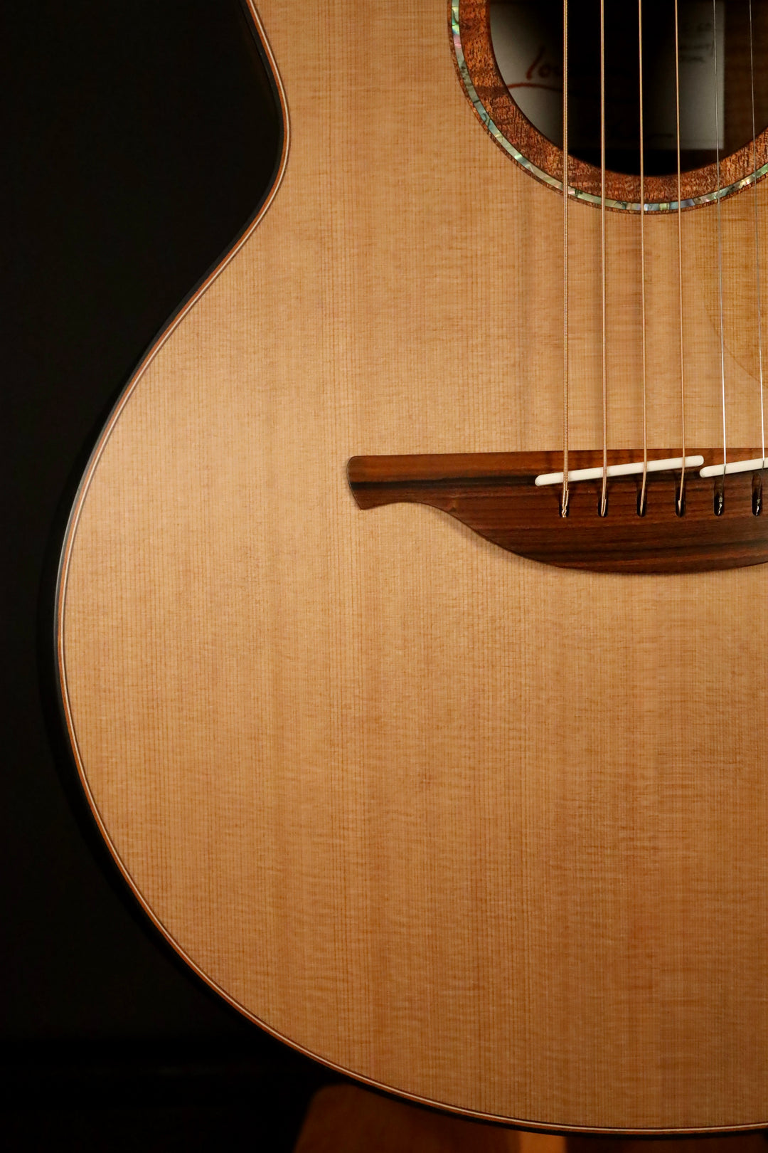 Lowden S-50 - Red Cedar/Walnut (NEW)