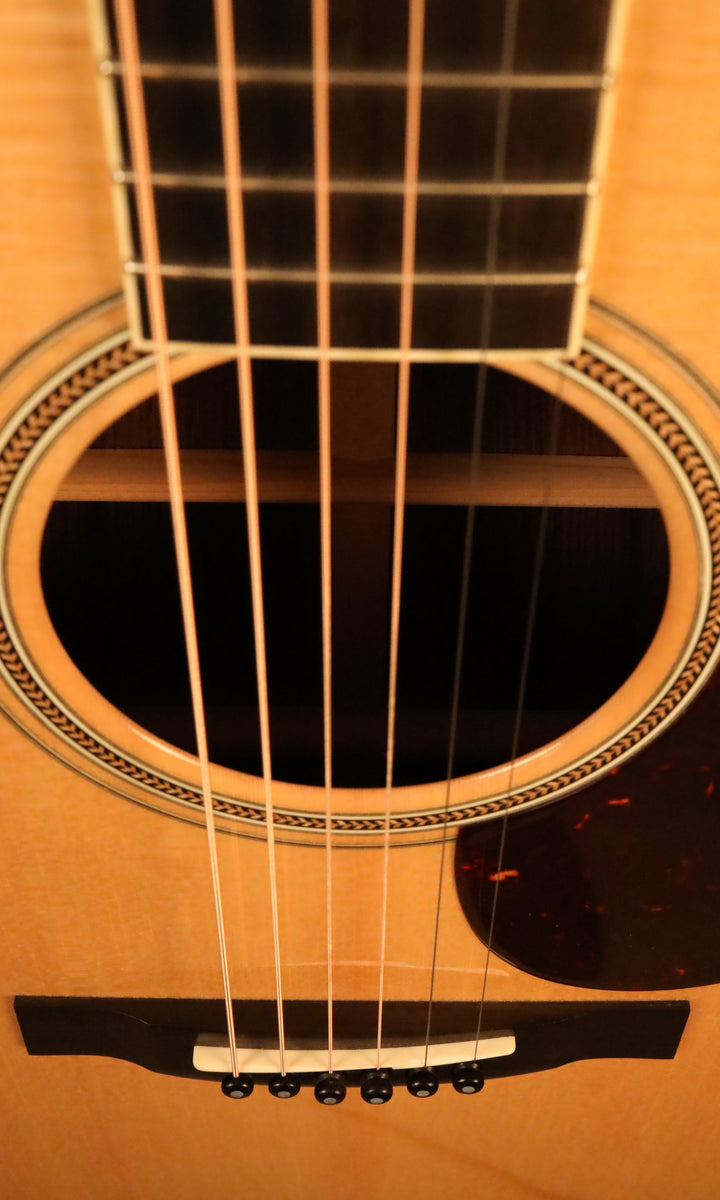 Santa Cruz OM Grand - Sitka Spruce/East Indian Rosewood (2017)