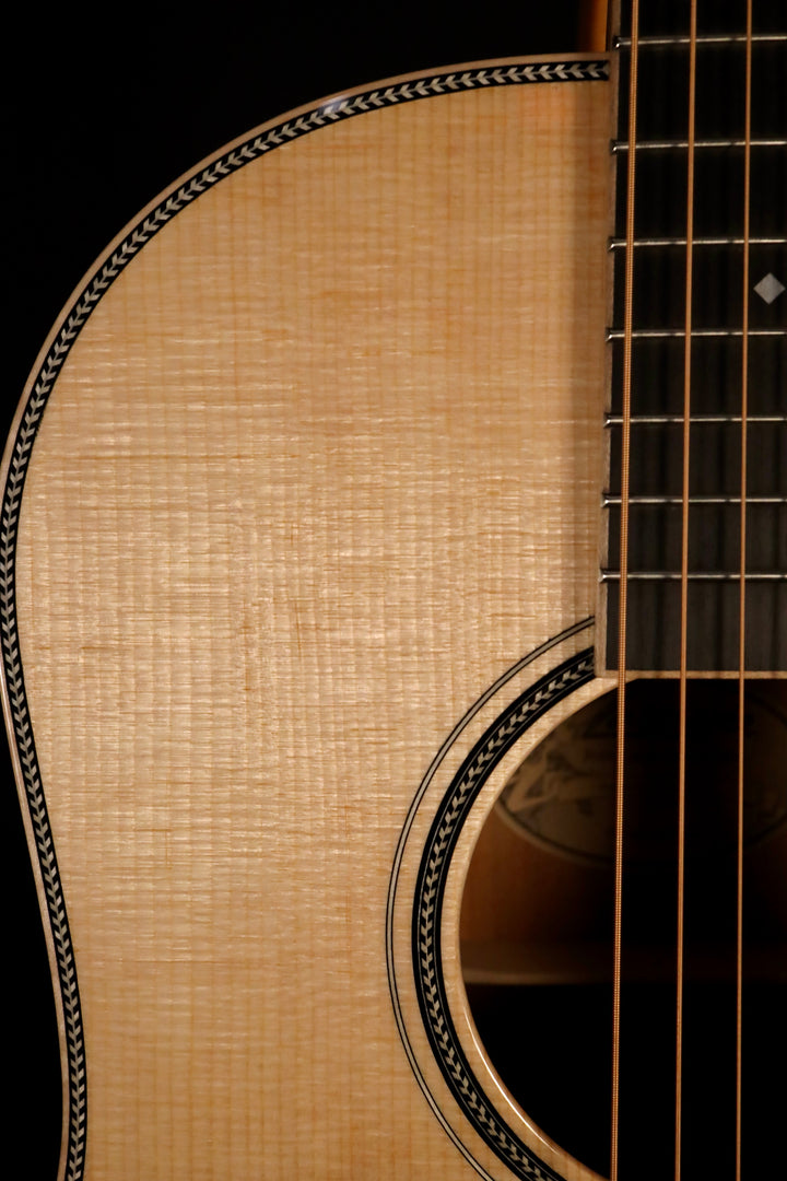 Larrivee SD-50 - Sitka Spruce/Mahogany (NEW)