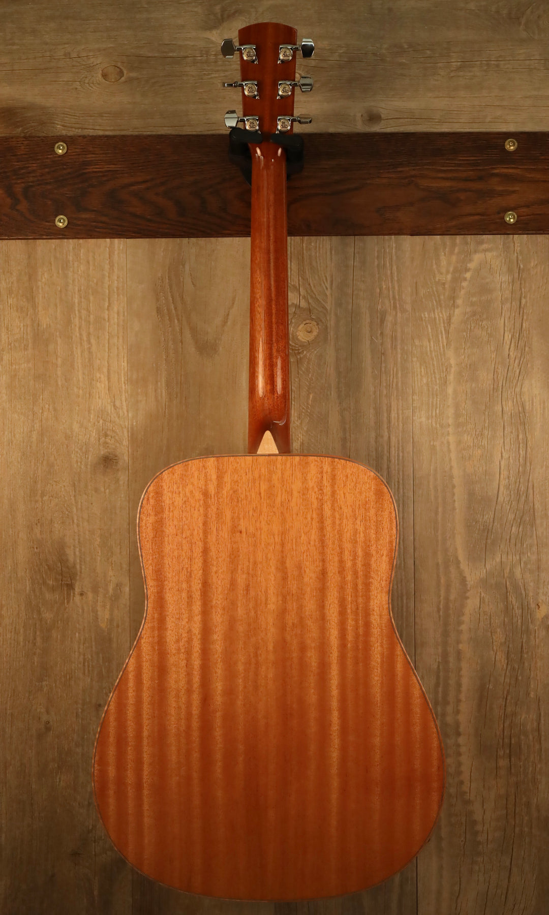 Larrivee D-05 Sitka/Mahogany (New)