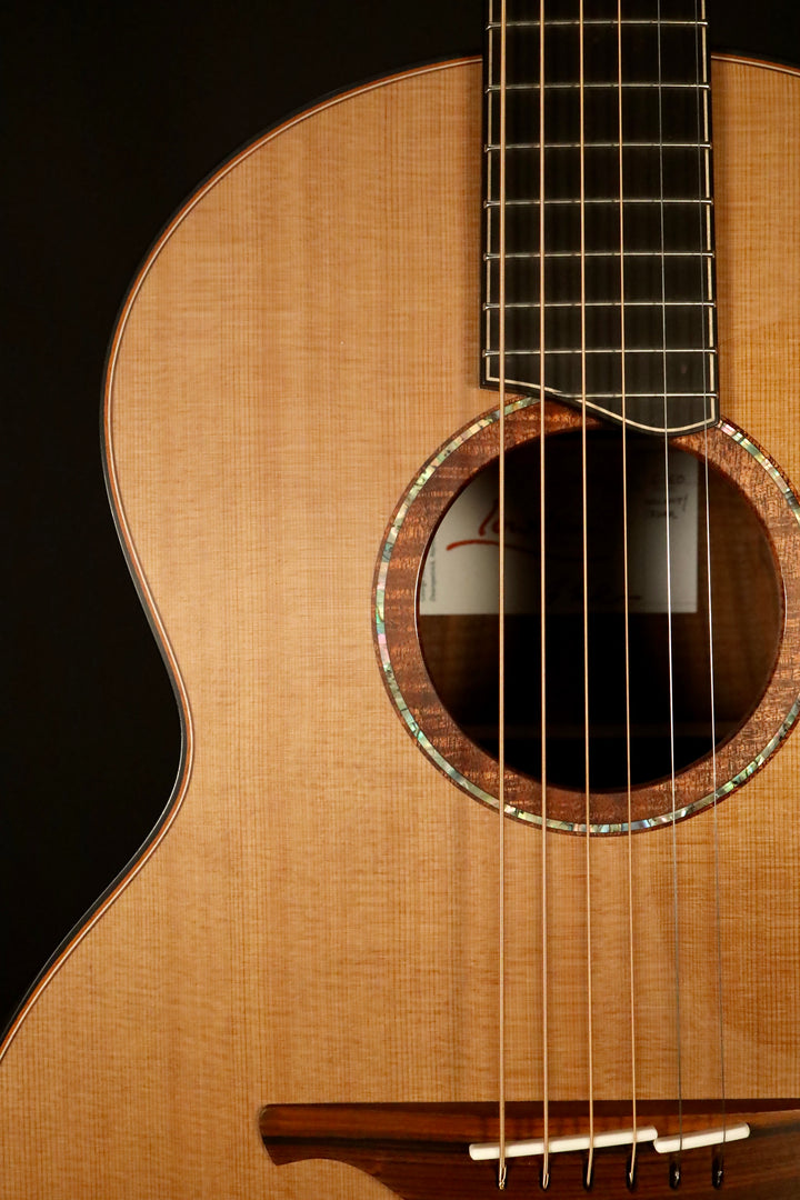 Lowden S-50 - Red Cedar/Walnut (NEW)