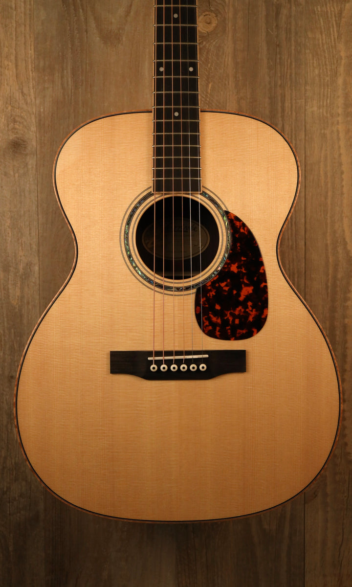Larrivee OM-09 Sitka Spruce/Indian Rosewood (NEW)