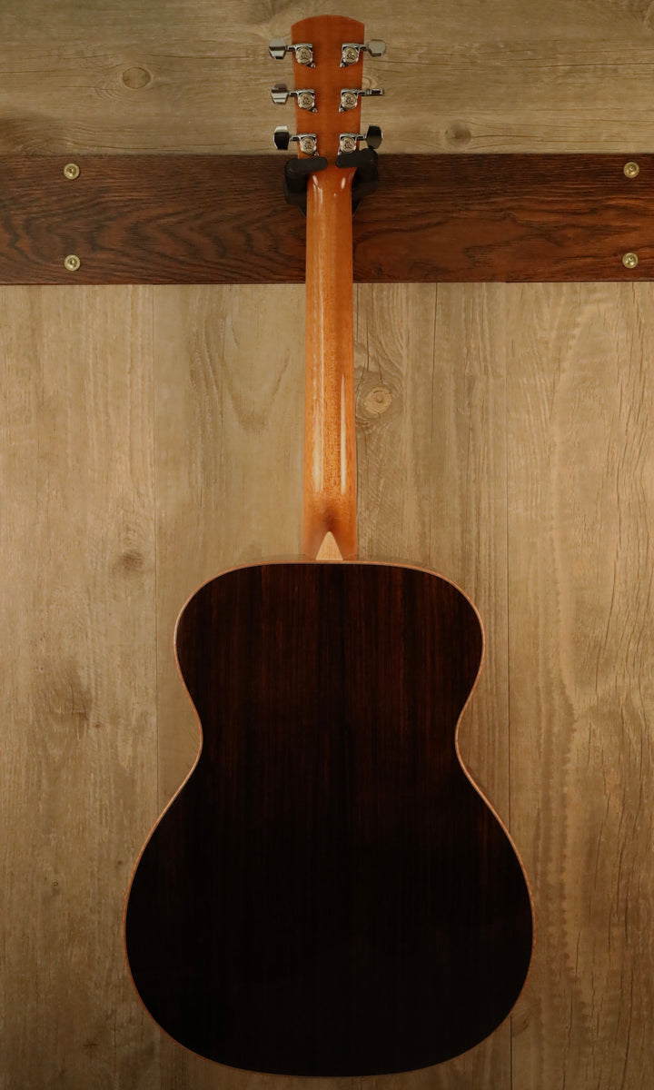 Larrivee OM-09 Sitka Spruce/Indian Rosewood (NEW)