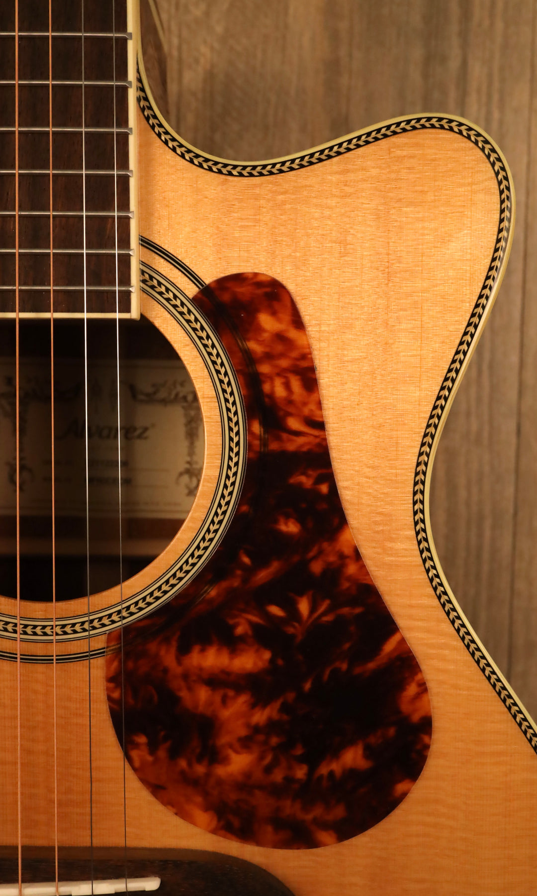 Alvarez MF60CEOM Masterworks Herringbone OM Acoustic Electric (New)