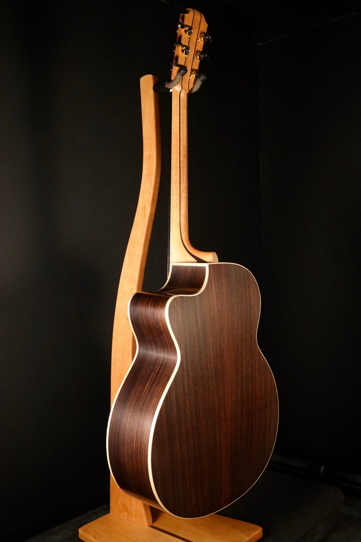 Lowden O-32C - Sitka Spruce/East Indian Rosewood (NEW)