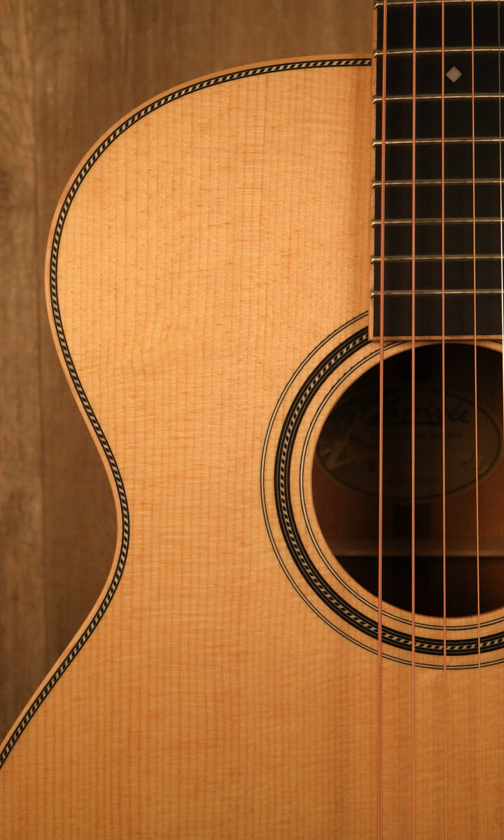 Larrivee OM-40 Sitka/Mahogany (New) - ON HOLD