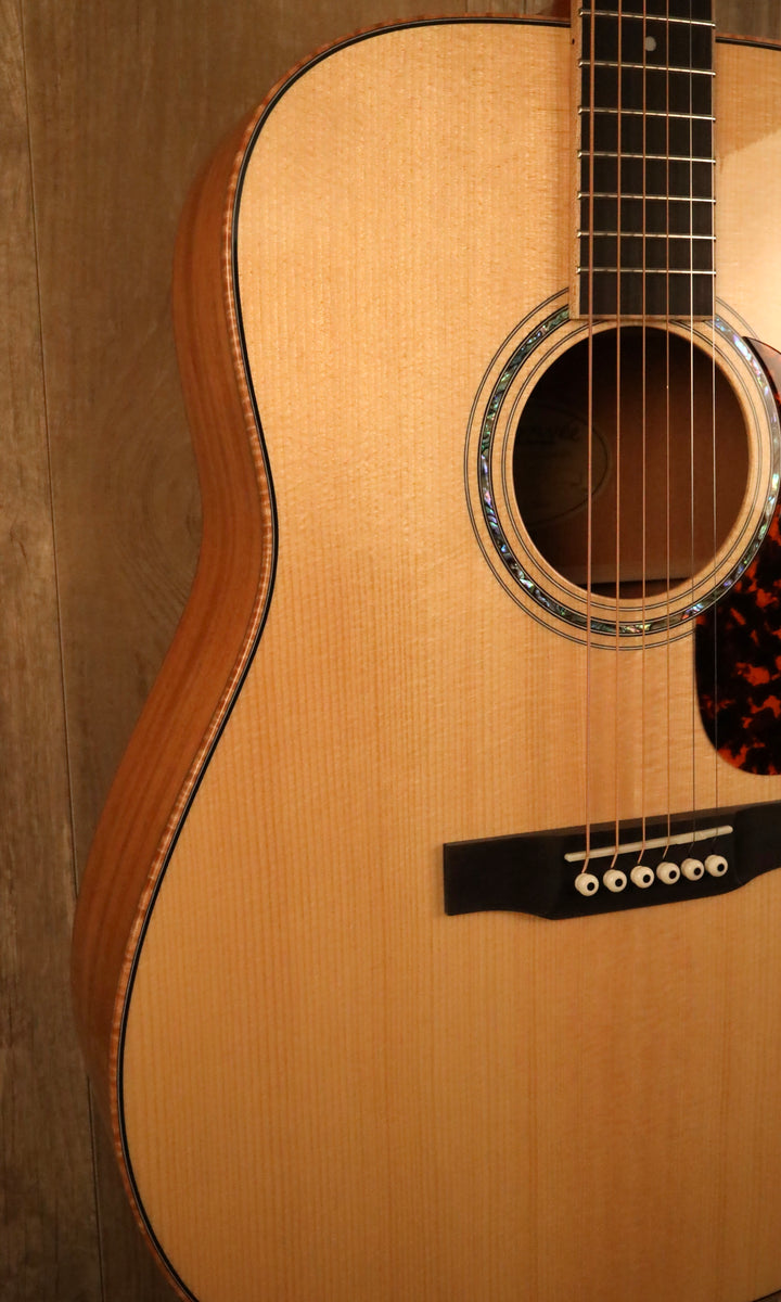 Larrivee D-05 Sitka/Mahogany (New)