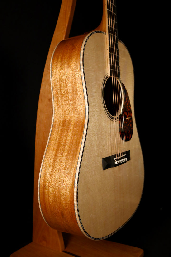 Larrivee SD-50 - Sitka Spruce/Mahogany (NEW)