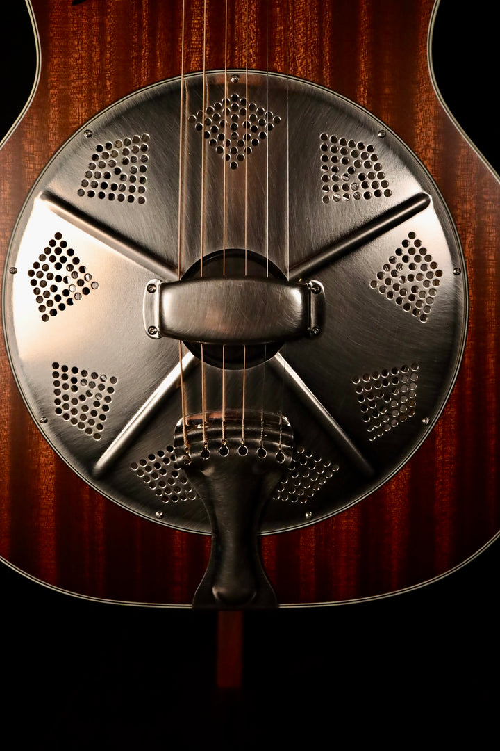 National El Trovador Cutaway (NEW)