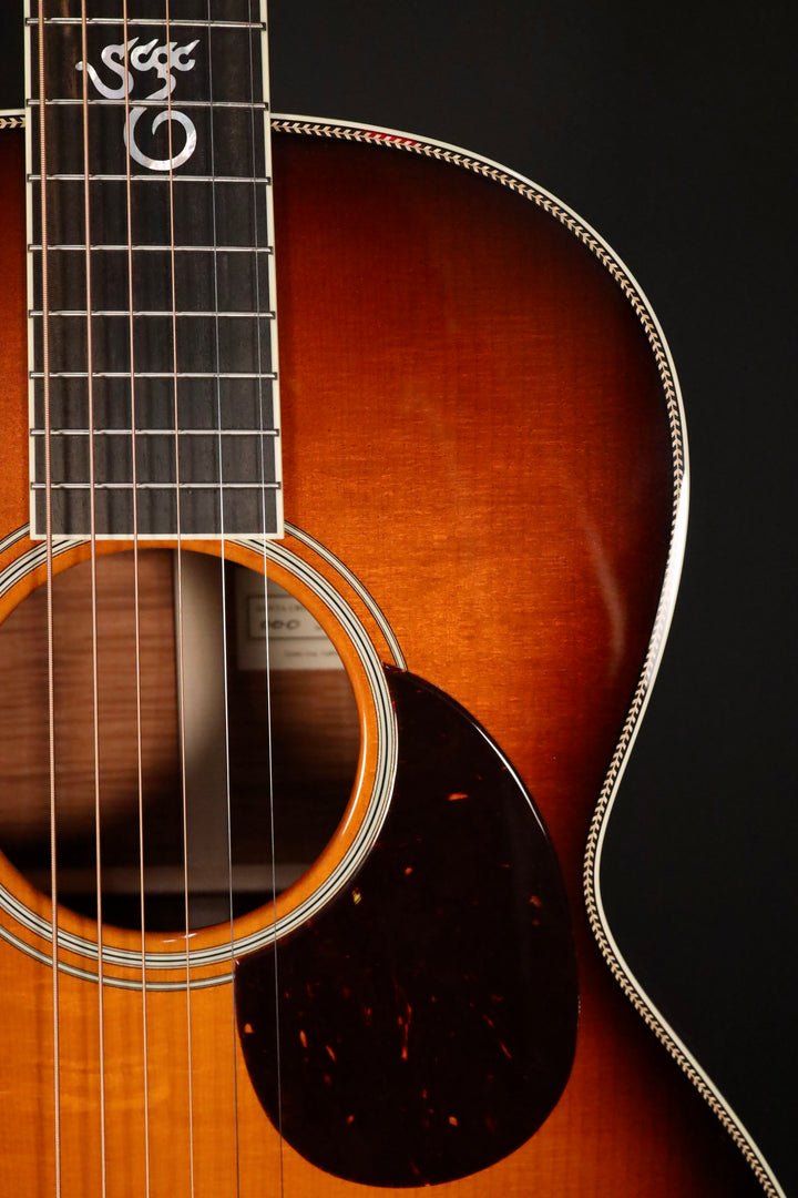Santa Cruz 000 Custom -Adirondack Spruce/Koa (NEW)